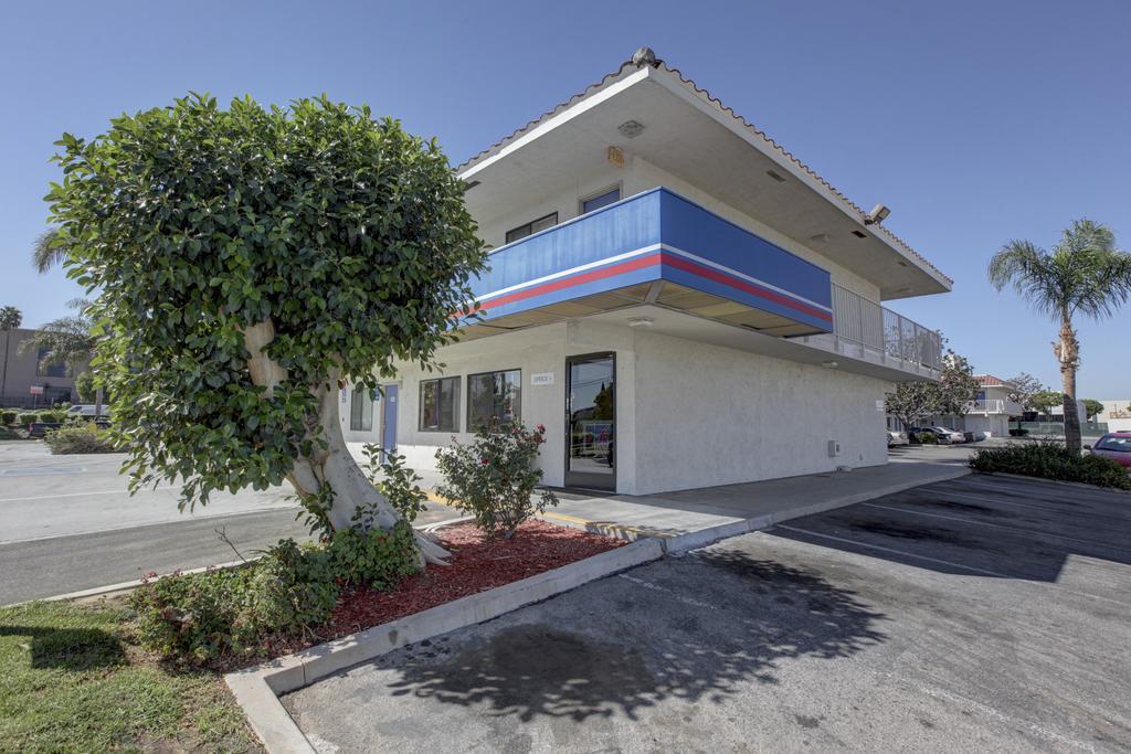 Motel 6-Corona, Ca Екстериор снимка