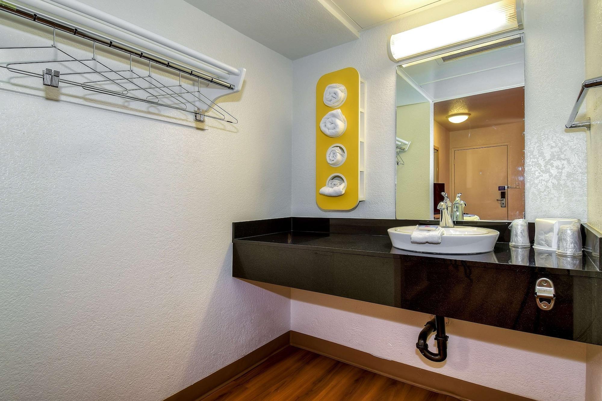 Motel 6-Corona, Ca Екстериор снимка