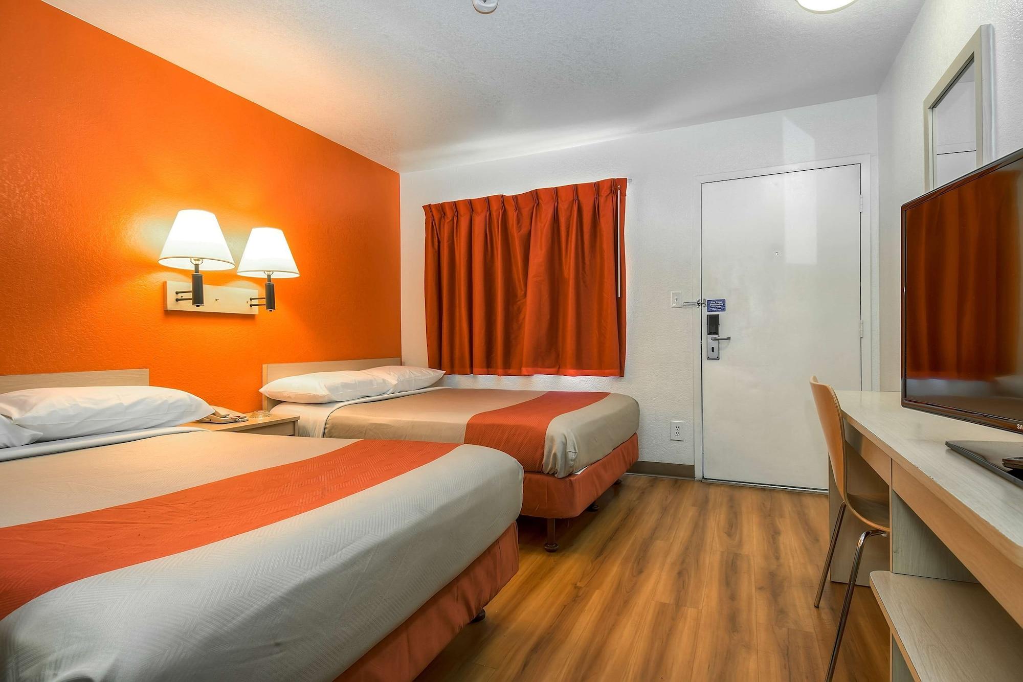 Motel 6-Corona, Ca Екстериор снимка