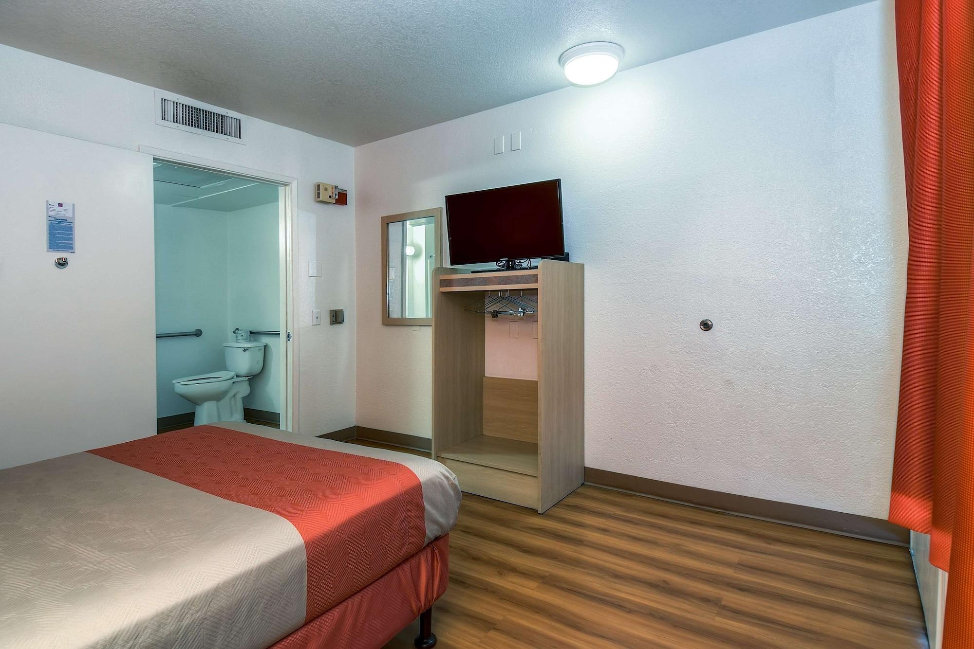 Motel 6-Corona, Ca Екстериор снимка