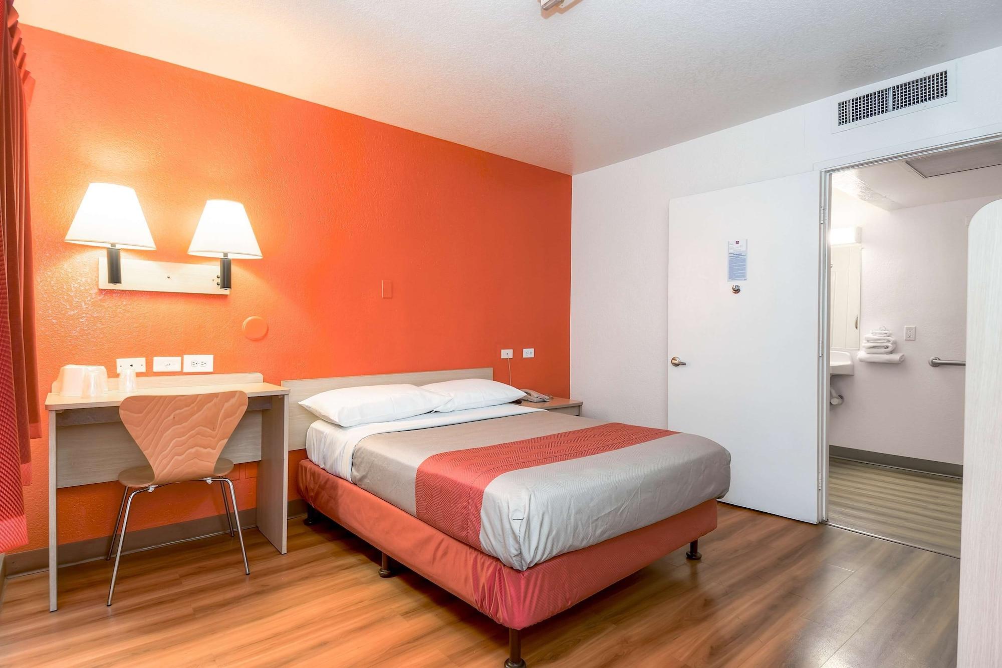 Motel 6-Corona, Ca Екстериор снимка