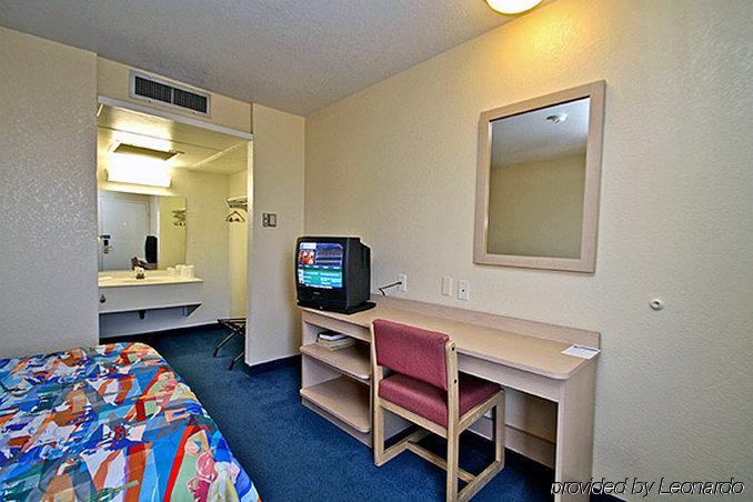 Motel 6-Corona, Ca Екстериор снимка