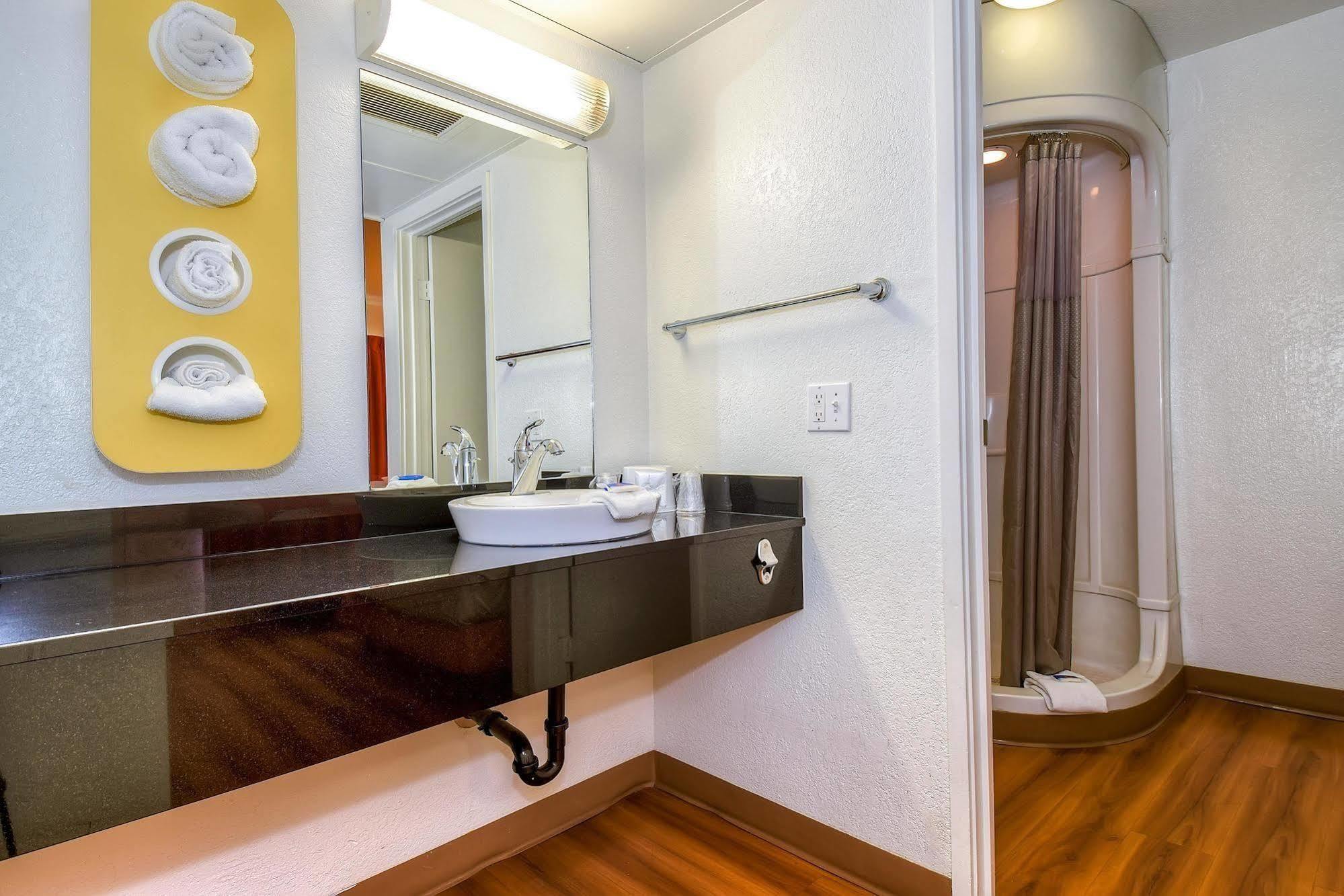 Motel 6-Corona, Ca Екстериор снимка